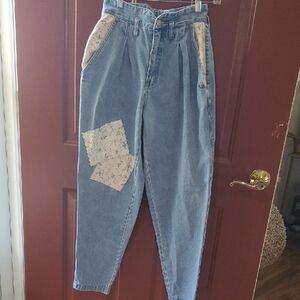 Stefano Vintage Straight Leg Jeans With Floral Patches Distressed Details Size 8